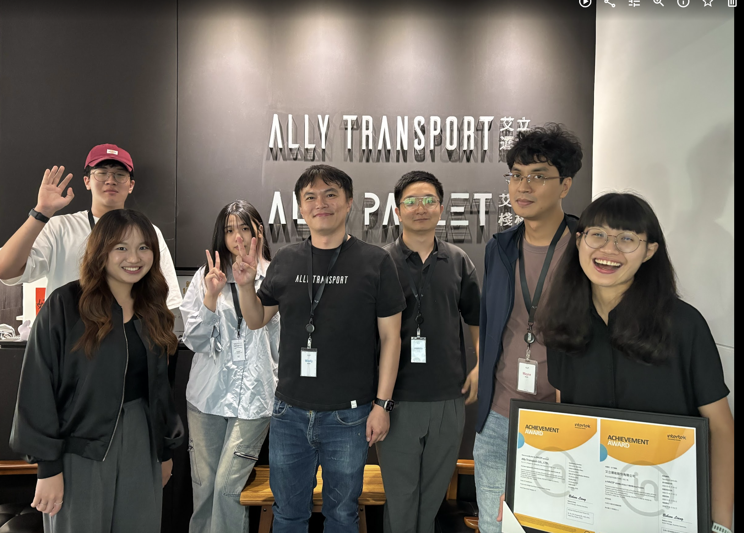 AI 不會取代年輕人，是還沒給機會