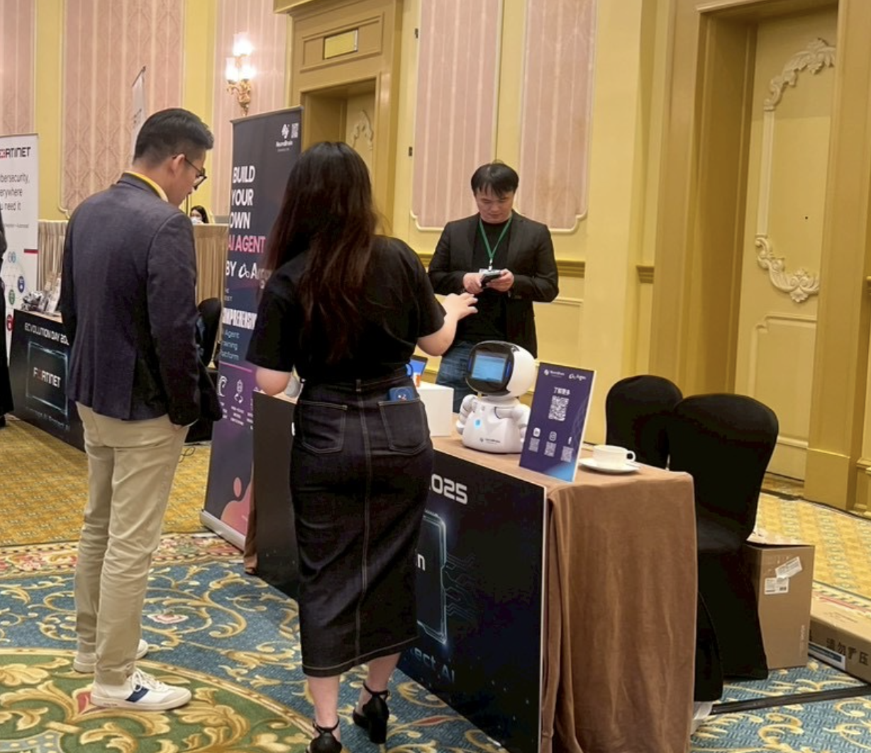 NotebookLM：當 AI 工具終於具備「知識保真度」